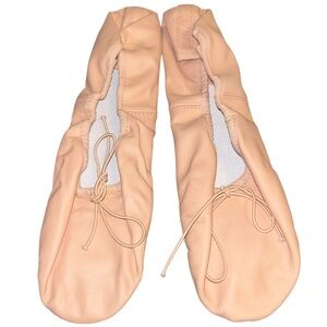 Bloch Dansoft Ballerina Ballet shoes slippers size 8A Dance SO205L